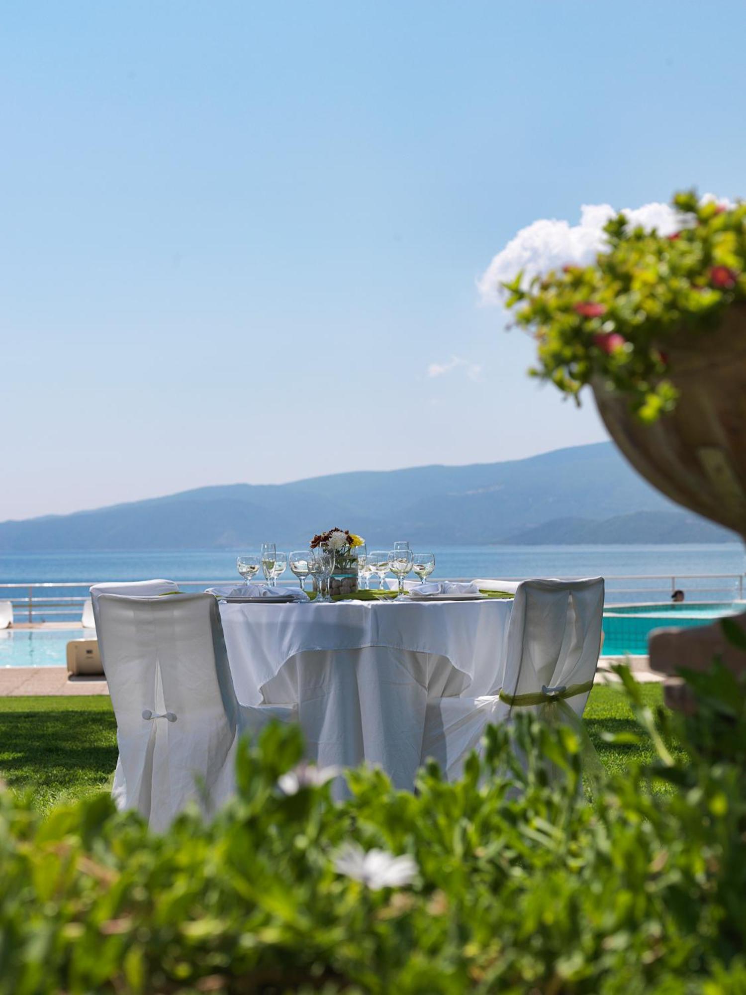 Kalamaki Beach Resort Истмиа Екстериор снимка