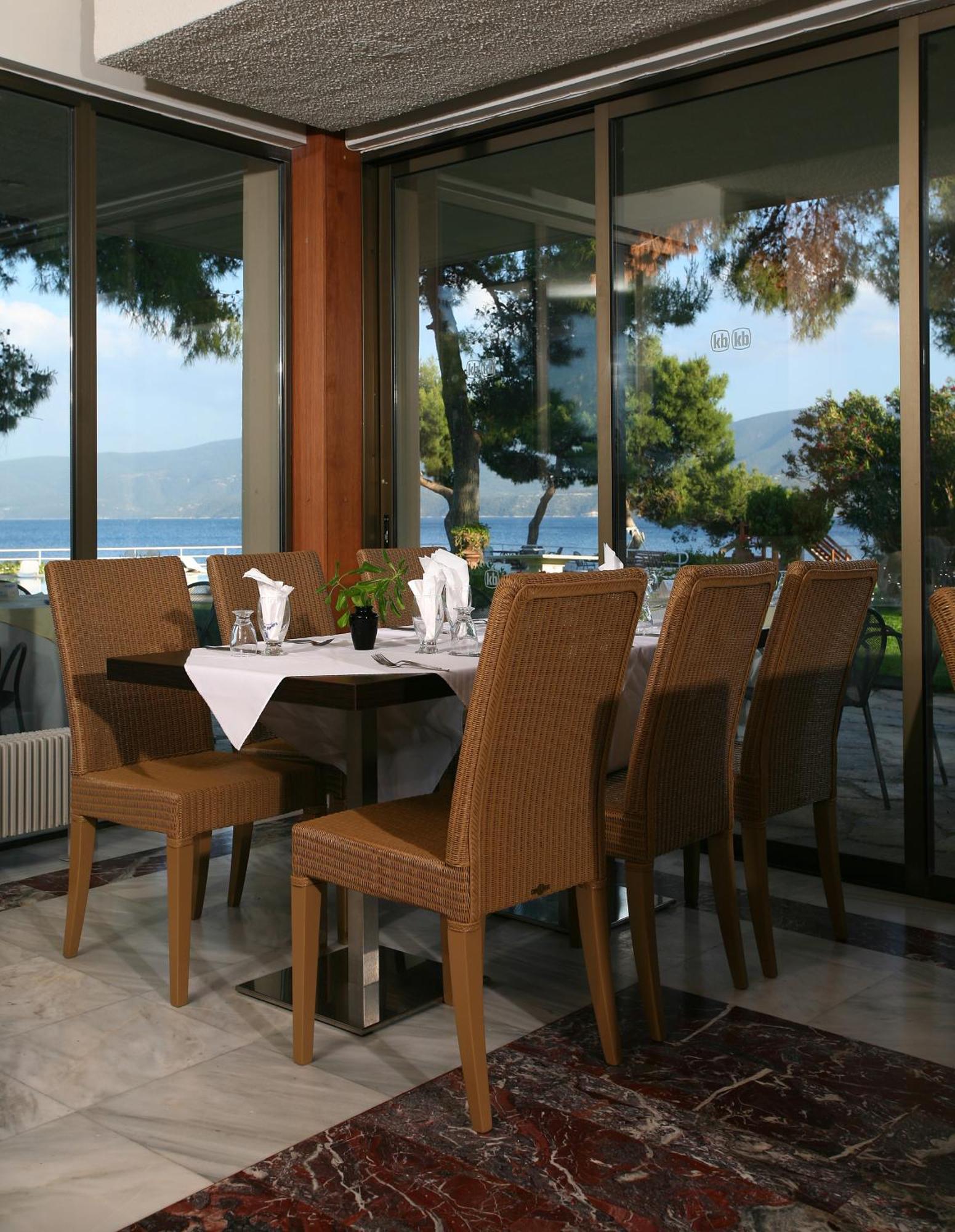 Kalamaki Beach Resort Истмиа Ресторант снимка